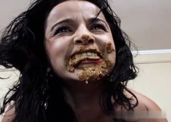 Self Face Shitting MILF Scat Slut