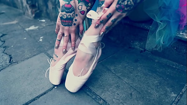 Ballerina Foot Worship and Bondage